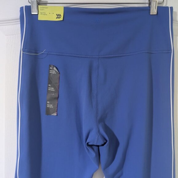 All In Motion | Women’s Everyday Soft High-Rise Piped 7/8 Leggings In Blue - Picture 6 of 13